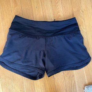 lululemon black shorts, size 4